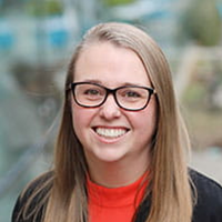 Kelli Dominick headshot.