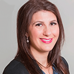 Lisa Thomas headshot.