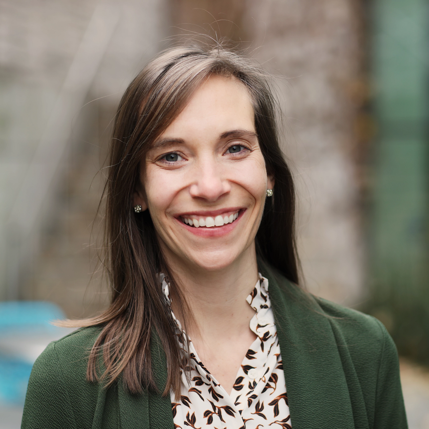 Lauren Schmitt headshot