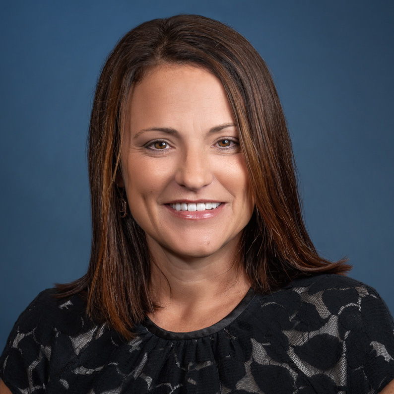 Robin Blackwood headshot