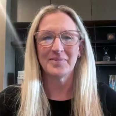 Rachel Clouse headshot.